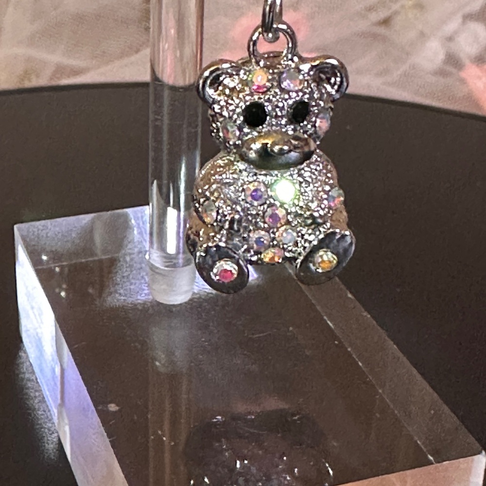 Bear Pearlized Rhinestone Studded Charm/Keychain - Picture 4 of 4